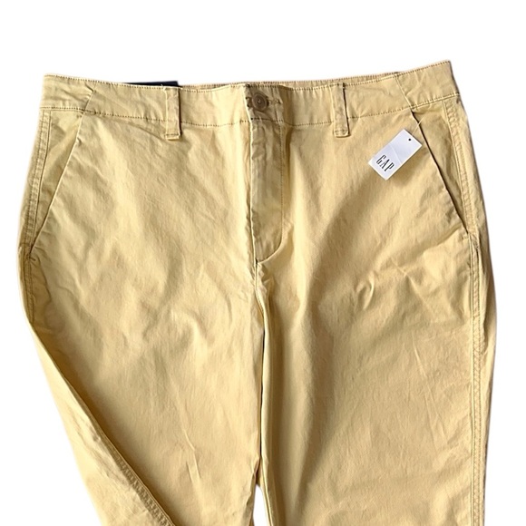 NWT | GAP GIRLFRIEND KHAKI MID RISE STRETCH SOFT BUTTER YELLOW | SIZE: 12 - Picture 3 of 11